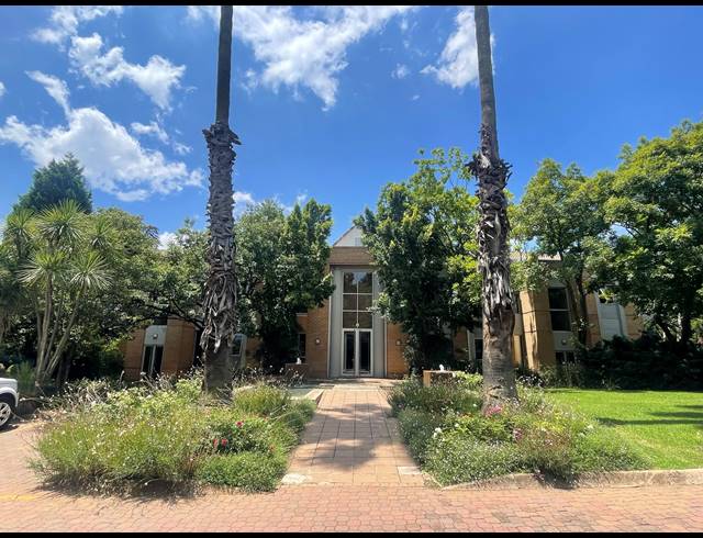 486M² OFFICE TO LET IN HOUGHTON ESTATE